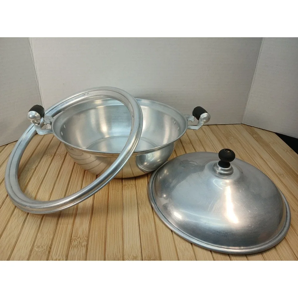 Vintage Wear-Ever No 170 Aluminum Dutch Oven Casserole Pot with Lid Made in USA
